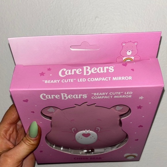 Care Bears Cheer Bear LED impressions Compact  Mirror - Picture 6 of 6